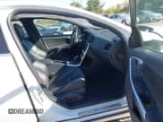 ✅ 2016 Volvo S60 T5 Drive-E R-Design Special Edition • VIN: YV126MFP6G2394583 • Lot: 43341129. Listed on IAAI with 83,213 mi. Free auction sales archive from the USA and detailed vehicle history report at DreamBid. Image 5.