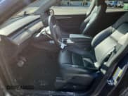 ✅ 2023 Tesla Model Y Long Range • VIN: 7SAYGDEE2PA034446 • Lot: 91852445. Wystawiony na Copart z przebiegiem 27 533 mil. Bezpłatny archiwum sprzedaży aukcyjnych z USA i szczegółowy raport historii pojazdu na DreamBid. Zdjęcie 7.