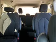 ✅ 2023 Chrysler Voyager LX • VIN: 2C4RC1CGXPR568267 • Lot: 81975925. Wystawiony na Copart z przebiegiem 38 387 mil. Bezpłatny archiwum sprzedaży aukcyjnych z USA i szczegółowy raport historii pojazdu na DreamBid. Zdjęcie 10.