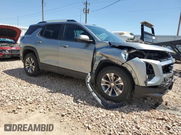 ✅ 2025 Chevrolet Equinox AWD LT • VIN: 3GNAXPEG5SL216339 • Lot: 62886365. Wystawiony na Copart z przebiegiem 20 479 mil. Bezpłatny archiwum sprzedaży aukcyjnych z USA i szczegółowy raport historii pojazdu na DreamBid. Zdjęcie 4.