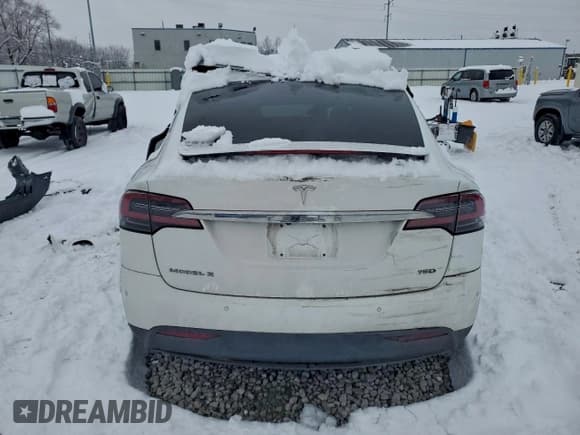 ✅ 2017 Tesla Model X 90D • VIN: 5YJXCDE27HF078196 • Lot: 94971435. Wystawiony na Copart z przebiegiem Nie podano. Bezpłatny archiwum sprzedaży aukcyjnych z USA i szczegółowy raport historii pojazdu na DreamBid. Zdjęcie 6.