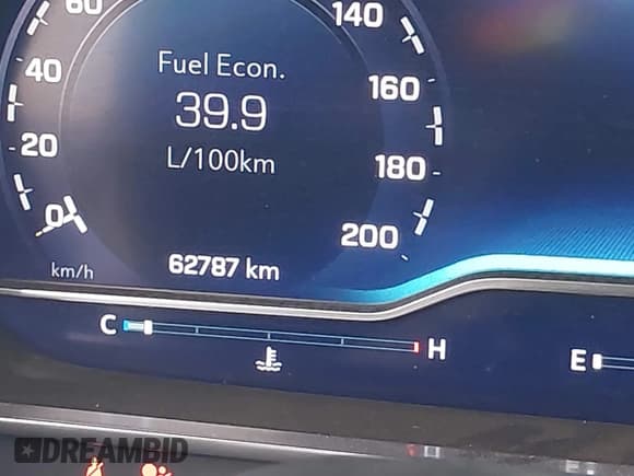 ✅ 2023 Chevrolet Suburban Premier • VIN: 1GNSKFKD7PR512440 • Lot: 43832409. Wystawiony na IAAI z przebiegiem 62 787 mil. Bezpłatny archiwum sprzedaży aukcyjnych z USA i szczegółowy raport historii pojazdu na DreamBid. Zdjęcie 15.