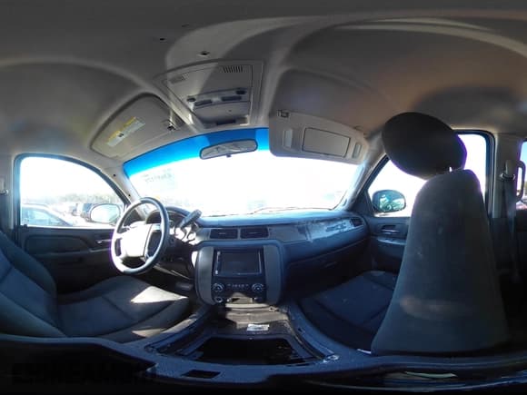 ✅ 2014 Chevrolet Tahoe Commercial • VIN: 1GNLC2E03ER216914 • Lot: 43681121. Wystawiony na IAAI z przebiegiem 186 371 mil. Bezpłatny archiwum sprzedaży aukcyjnych z USA i szczegółowy raport historii pojazdu na DreamBid. Zdjęcie 18.