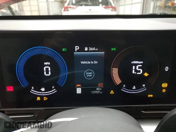 2024 Hyundai Kona SEL with VIN KM8HB3AB0RU059842, listed as a Copart auction lot 83049834 with 13,707 mi miles and Salvage title. Bid and sale history available at DreamBid. Image 9.