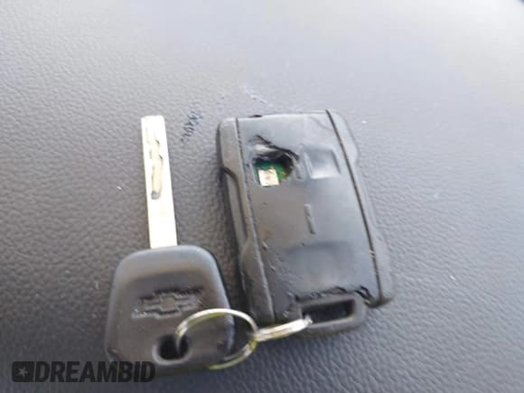 ✅ 2017 Chevrolet Silverado 1500 LS • VIN: 3GCPCNEC8HG478244 • Лот: 43067229. Опубликован ранее на IAAI с пробегом 88 033 миль. Бесплатный доступ к архиву аукционных продаж из США и подробный отчёт об истории автомобиля на DreamBid. Изображение 11.