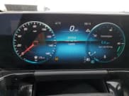 ✅ 2022 Mercedes-Benz GLA 250 • VIN: W1N4N4HB4NJ398646 • Lot: 68960942. Wystawiony na Copart z przebiegiem 16 323 mil. Bezpłatny archiwum sprzedaży aukcyjnych z USA i szczegółowy raport historii pojazdu na DreamBid. Zdjęcie 9.