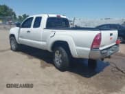 ✅ 2005 Toyota Tacoma • VIN: 5TEUU42N55Z035078 • Lot: 42428869. Listed on IAAI with 304,345 mi. Free auction sales archive from the USA and detailed vehicle history report at DreamBid. Image 3.