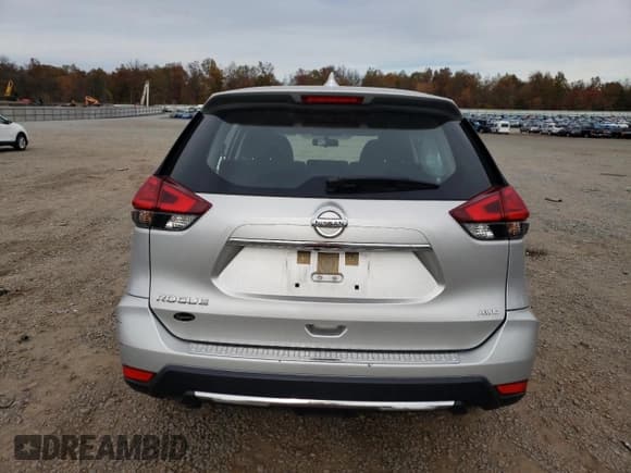 ✅ 2017 Nissan Rogue SL • VIN: JN8AT2MVXHW263235 • Lot: 85422835. Wystawiony na Copart z przebiegiem 79 379 mil. Bezpłatny archiwum sprzedaży aukcyjnych z USA i szczegółowy raport historii pojazdu na DreamBid. Zdjęcie 6.