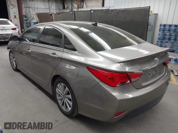 ✅ 2014 Hyundai Sonata SE • VIN: 5NPEC4AC9EH905666 • Лот: 43651191. Опубликован ранее на IAAI с пробегом 116 879 миль. Бесплатный доступ к архиву аукционных продаж из США и подробный отчёт об истории автомобиля на DreamBid. Изображение 3.