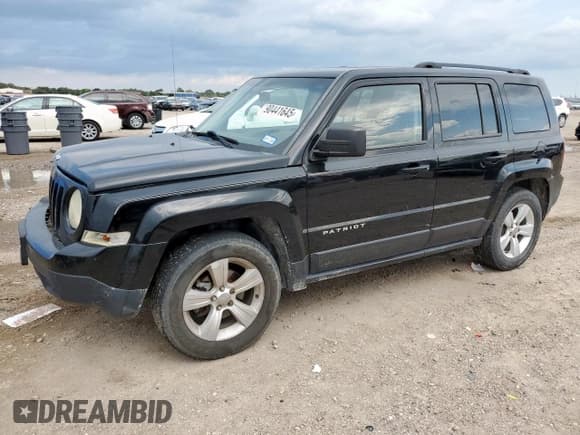 ✅ 2014 Jeep Patriot Sport • VIN: 1C4NJPBB6ED850807 • Лот: 90441645. Опубликован ранее на Copart с пробегом 181 518 миль. Бесплатный доступ к архиву аукционных продаж из США и подробный отчёт об истории автомобиля на DreamBid. Изображение 1.
