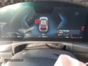 ✅ 2024 BMW 3 Series M340i xDrive • VIN: 3MW49FF03R8E44068 • Lot: 70299205. Wystawiony na Copart z przebiegiem 25 066 mil. Bezpłatny archiwum sprzedaży aukcyjnych z USA i szczegółowy raport historii pojazdu na DreamBid. Zdjęcie 9.