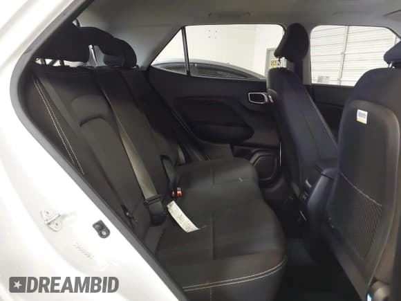 ✅ 2024 Hyundai Venue SEL • VIN: KMHRC8A3XRU332065 • Lot: 41328678. Wystawiony na IAAI z przebiegiem 3 787 mil. Bezpłatny archiwum sprzedaży aukcyjnych z USA i szczegółowy raport historii pojazdu na DreamBid. Zdjęcie 8.