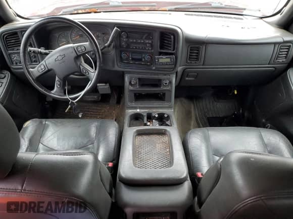 ✅ 2006 Chevrolet Silverado 1500 LS • VIN: 2GCEK19B861263733 • Lot: 80941984. Wystawiony na Copart z przebiegiem 250 132 mil mil. Skorzystaj z bezpłatnego archiwum sprzedaży aukcyjnych z USA i zobacz szczegółowy raport historii pojazdu na DreamBid. Zdjęcie 8.