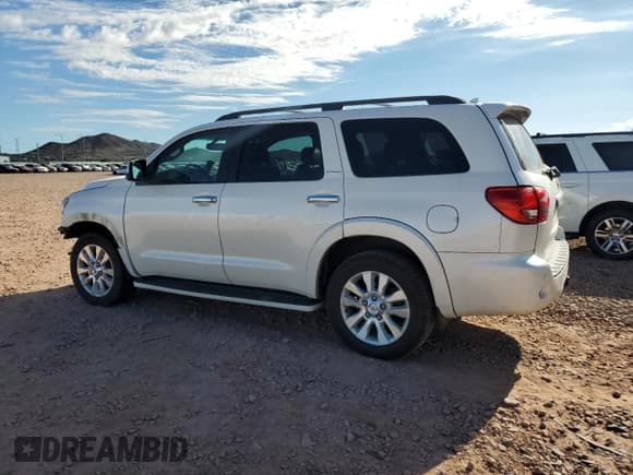 ✅ 2012 Toyota Sequoia Platinum • VIN: 5TDDW5G17CS071287 • Lot: 80321245. Listed on Copart with 198,646 mi. Free auction sales archive from the USA and detailed vehicle history report at DreamBid. Image 2.