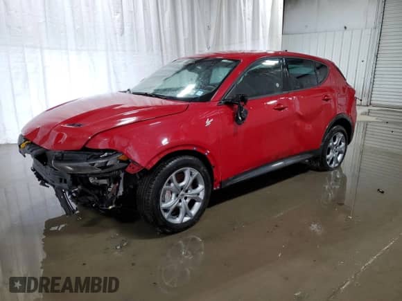 2024 Dodge Hornet R/T z VIN ZACPDFCW7R3A44078, wystawiony jako Copart lot #56213365 z przebiegiem 7 540 mil mil oraz Szkoda całkowita • Salvage title. Historia ofert i sprzedaży dostępna na DreamBid. Obrazek 1.