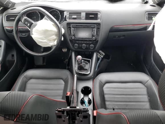 ✅ 2015 Volkswagen Jetta GLI SEL • VIN: 3VW5T7AJ1FM262772 • Лот: 60485304. Опубликован ранее на Copart с пробегом Не указан. Бесплатный доступ к архиву аукционных продаж из США и подробный отчёт об истории автомобиля на DreamBid. Изображение 8.