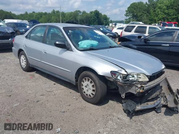 2001 Honda Accord VP with VIN 1HGCF86621A045346, listed as a IAAI auction lot 42698118 with 175,266 mi miles and . Bid and sale history available at DreamBid. Image 1.