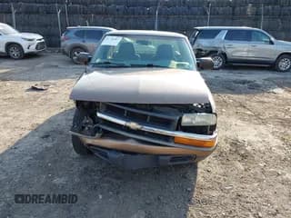 ✅ 2003 Chevrolet S-10 • VIN: 1GCCS19H438207874 • Лот: 41726567. Опубликован ранее на IAAI с пробегом 123 260 миль. Бесплатный доступ к архиву аукционных продаж из США и подробный отчёт об истории автомобиля на DreamBid. Изображение 6.