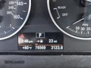 ✅ 2017 BMW X1 xDrive28i • VIN: WBXHT3Z36H4A58469 • Лот: 43559420. Опубликован ранее на IAAI с пробегом 76 569 миль. Бесплатный доступ к архиву аукционных продаж из США и подробный отчёт об истории автомобиля на DreamBid. Изображение 15.