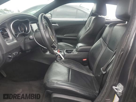 ✅ 2016 Dodge Charger R/T • VIN: 2C3CDXCTXGH180825 • Lot: 57034625. Wystawiony na Copart z przebiegiem 164 578 mil. Bezpłatny archiwum sprzedaży aukcyjnych z USA i szczegółowy raport historii pojazdu na DreamBid. Zdjęcie 7.