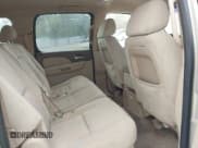 ✅ 2009 Chevrolet Suburban LS • VIN: 1GNFC16069R191034 • Lot: 41583684. Listed on IAAI with 195,900 mi. Free auction sales archive from the USA and detailed vehicle history report at DreamBid. Image 8.