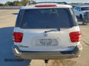 ✅ 2004 Toyota Sequoia SR5 • VIN: 5TDZT34A24S227812 • Лот: 89933115. Опубликован ранее на Copart с пробегом 141 391 миль. Бесплатный доступ к архиву аукционных продаж из США и подробный отчёт об истории автомобиля на DreamBid. Изображение 6.