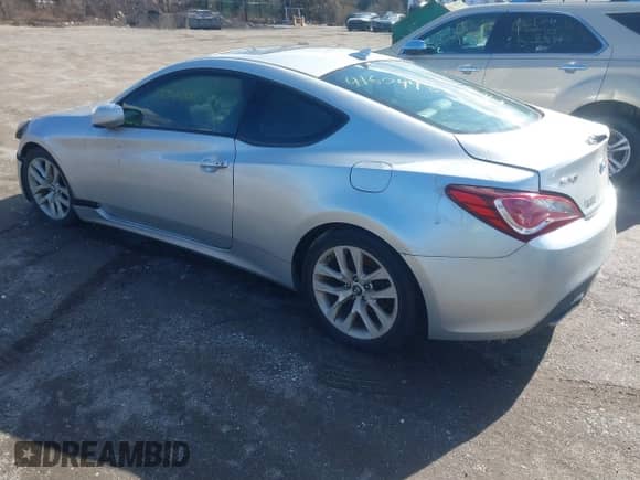 2013 Hyundai Genesis Coupe R-Spec с VIN KMHHT6KD7DU096698, выставлен на аукционе IAAI как лот 41604486 с пробегом Не указан миль и . История ставок и продаж доступна на DreamBid. Изображение 3.