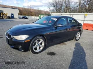 ✅ 2014 BMW 3 Series 320i xDrive • VIN: WBA3C3G58ENS69510 • Лот: 93060735. Опубликован ранее на Copart с пробегом 157 299 миль. Бесплатный доступ к архиву аукционных продаж из США и подробный отчёт об истории автомобиля на DreamBid. Изображение 1.