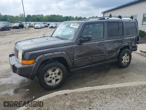 ✅ 2006 Jeep Commander Limited • VIN: 1J8HG58N56C125054 • Lot: 58564605. Wystawiony na Copart z przebiegiem 250 293 mil. Bezpłatny archiwum sprzedaży aukcyjnych z USA i szczegółowy raport historii pojazdu na DreamBid. Zdjęcie 1.