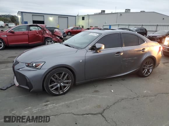 ✅ 2018 Lexus IS 300 • VIN: JTHBA1D20J5069801 • Lot: 82544125. Listed on Copart with 85,882 mi. Free auction sales archive from the USA and detailed vehicle history report at DreamBid. Image 1.