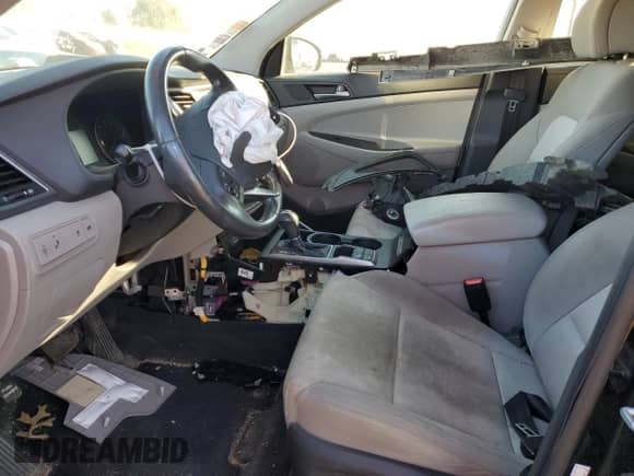 2016 Hyundai Tucson Sport z VIN KM8J3CA22GU260055, wystawiony jako Copart lot #89866935 z przebiegiem Nie podano mil oraz Czysty tytuł • Clean title. Historia ofert i sprzedaży dostępna na DreamBid. Obrazek 7.