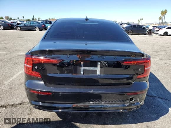 ✅ 2024 Volvo S60 Plus Black Edition • VIN: 7JRL12TH7RG297068 • Lot: 86850815. Wystawiony na Copart z przebiegiem 19 726 mil. Bezpłatny archiwum sprzedaży aukcyjnych z USA i szczegółowy raport historii pojazdu na DreamBid. Zdjęcie 6.