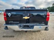 ✅ 2016 Chevrolet Silverado 1500 LT • VIN: 1GCVKREH9GZ137592 • Лот: 72069925. Опубликован ранее на Copart с пробегом Не указан. Бесплатный доступ к архиву аукционных продаж из США и подробный отчёт об истории автомобиля на DreamBid. Изображение 6.