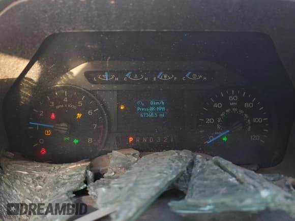 ✅ 2017 Ford F-150 XL • VIN: 1FTMF1C80HKC93051 • Lot: 59186994. Listed on Copart with 67,348 mi. Free auction sales archive from the USA and detailed vehicle history report at DreamBid. Image 9.