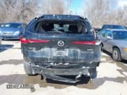 ✅ 2025 Mazda CX-90 Select • VIN: JM3KKAHD0S1201546 • Lot: 41729889. Wystawiony na IAAI z przebiegiem Nie podano. Bezpłatny archiwum sprzedaży aukcyjnych z USA i szczegółowy raport historii pojazdu na DreamBid. Zdjęcie 16.