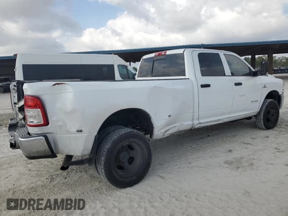 ✅ 2020 Ram 3500 Tradesman • VIN: 3C63RRGL2LG195842 • Lot: 86233945. Wystawiony na Copart z przebiegiem 189 158 mil. Bezpłatny archiwum sprzedaży aukcyjnych z USA i szczegółowy raport historii pojazdu na DreamBid. Zdjęcie 3.