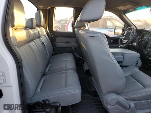 ✅ 2014 Ford F-150 XL • VIN: 1FTFX1CF4EKG35620 • Lot: 93029145. Listed on Copart with 248,744 mi. Free auction sales archive from the USA and detailed vehicle history report at DreamBid. Image 10.