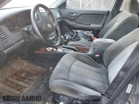 ✅ 2005 Hyundai Sonata GLS • VIN: KMHWF35H95A137332 • Lot: 90840785. Wystawiony na Copart z przebiegiem Nie podano. Bezpłatny archiwum sprzedaży aukcyjnych z USA i szczegółowy raport historii pojazdu na DreamBid. Zdjęcie 7.