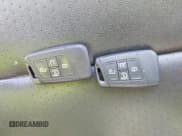 ✅ 2018 Volkswagen Atlas SEL • VIN: 1V2MR2CA9JC523068 • Lot: 43692474. Wystawiony na IAAI z przebiegiem 128 042 mil. Bezpłatny archiwum sprzedaży aukcyjnych z USA i szczegółowy raport historii pojazdu na DreamBid. Zdjęcie 11.