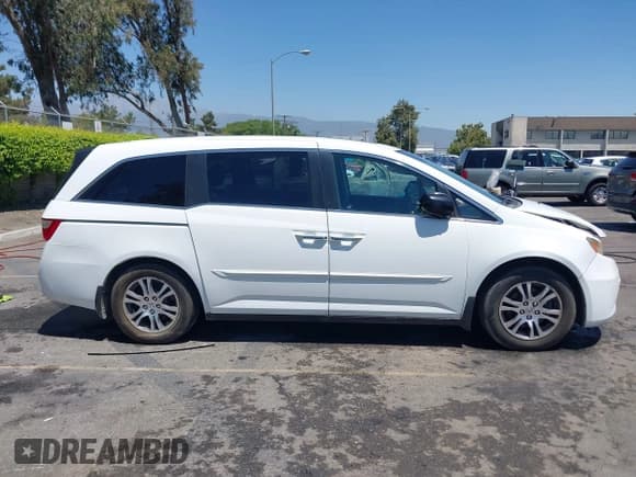 ✅ 2011 Honda Odyssey EX-L • VIN: 5FNRL5H61BB025188 • Лот: 42866906. Опубликован ранее на IAAI с пробегом 149 141 миль. Бесплатный доступ к архиву аукционных продаж из США и подробный отчёт об истории автомобиля на DreamBid. Изображение 13.