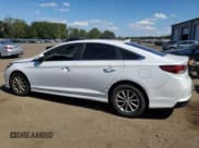 ✅ 2018 Hyundai Sonata SE • VIN: 5NPE24AF4JH707875 • Лот: 71102425. Опубликован ранее на Copart с пробегом 87 933 миль. Бесплатный доступ к архиву аукционных продаж из США и подробный отчёт об истории автомобиля на DreamBid. Изображение 2.