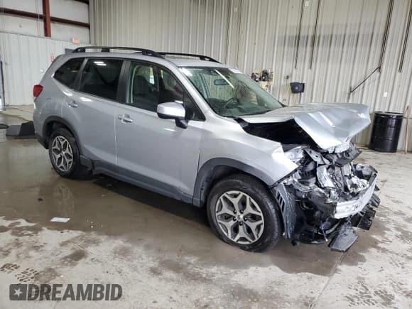 ✅ 2024 Subaru Forester Premium • VIN: JF2SKACC9RH405451 • Lot: 82606815. Listed on Copart with 79,587 mi. Free auction sales archive from the USA and detailed vehicle history report at DreamBid. Image 4.