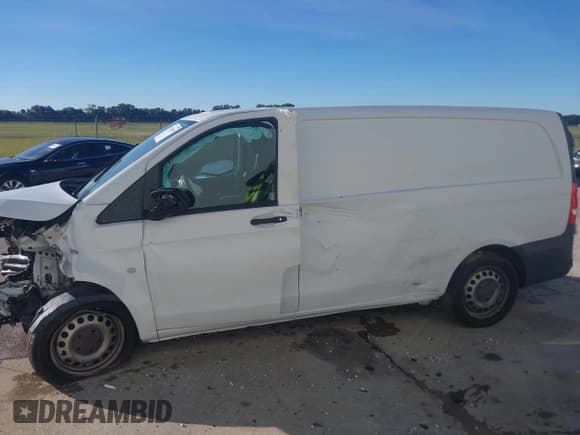 ✅ 2018 Mercedes-Benz Metris Cargo • VIN: WD3PG2EA1J3392441 • Lot: 43258899. Wystawiony na IAAI z przebiegiem 139 627 mil. Bezpłatny archiwum sprzedaży aukcyjnych z USA i szczegółowy raport historii pojazdu na DreamBid. Zdjęcie 15.
