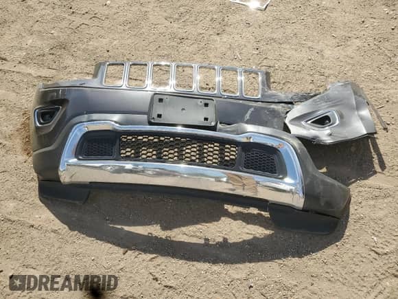 2014 Jeep Grand Cherokee Limited z VIN 1C4RJFBG1EC425802, wystawiony jako Copart lot #84869645 z przebiegiem 220 656 mil mil oraz Szkoda całkowita • Salvage title. Historia ofert i sprzedaży dostępna na DreamBid. Obrazek 12.