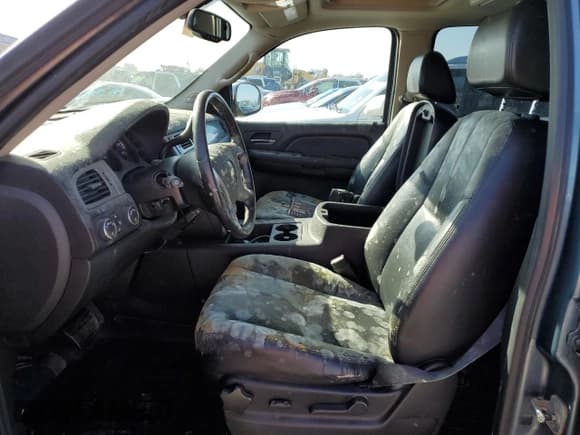 ✅ 2008 Chevrolet Suburban LTZ • VIN: 3GNFK16338G119347 • Lot: 78661044. Wystawiony na Copart z przebiegiem Nie podano. Bezpłatny archiwum sprzedaży aukcyjnych z USA i szczegółowy raport historii pojazdu na DreamBid. Zdjęcie 7.