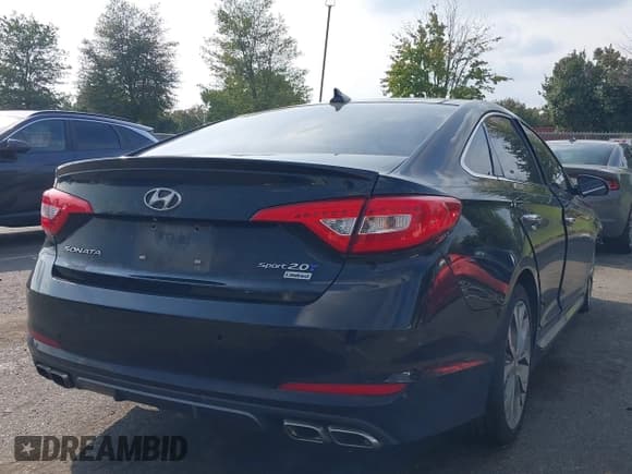 ✅ 2015 Hyundai Sonata Sport • VIN: 5NPE34ABXFH115706 • Лот: 43292547. Опубликован ранее на IAAI с пробегом 145 594 миль. Бесплатный доступ к архиву аукционных продаж из США и подробный отчёт об истории автомобиля на DreamBid. Изображение 4.