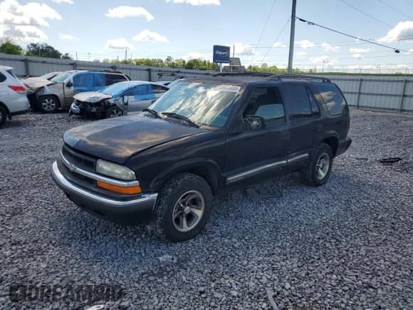 2000 Chevrolet Blazer LS с VIN 1GNCS13W3Y2297205, выставлен на аукционе Copart как лот 52946885 с пробегом 204 232 миль миль и Списание • Salvage title. История ставок и продаж доступна на DreamBid. Изображение 1.