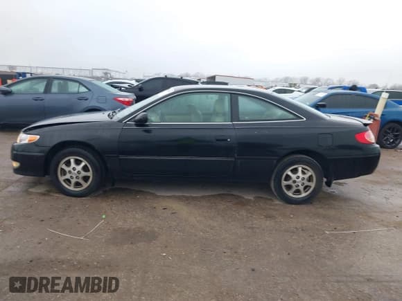 ✅ 2002 Toyota Solara SE • VIN: 2T1CE22P22C000370 • Lot: 41528835. Listed on IAAI with 215,628 mi. Free auction sales archive from the USA and detailed vehicle history report at DreamBid. Image 14.