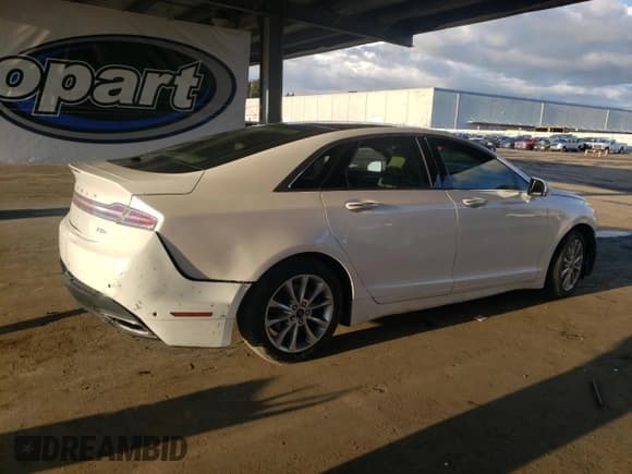 ✅ 2013 Lincoln MKZ Hybrid • VIN: 3LN6L2LU8DR811378 • Лот: 92043445. Опубликован ранее на Copart с пробегом 173 270 миль. Бесплатный доступ к архиву аукционных продаж из США и подробный отчёт об истории автомобиля на DreamBid. Изображение 3.
