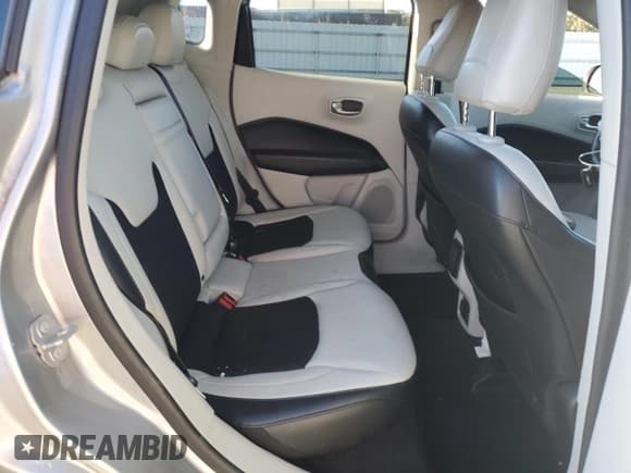 ✅ 2018 Jeep Compass Latitude • VIN: 3C4NJCBB7JT488418 • Lot: 89573285. Listed on Copart with 60,648 mi. Free auction sales archive from the USA and detailed vehicle history report at DreamBid. Image 11.